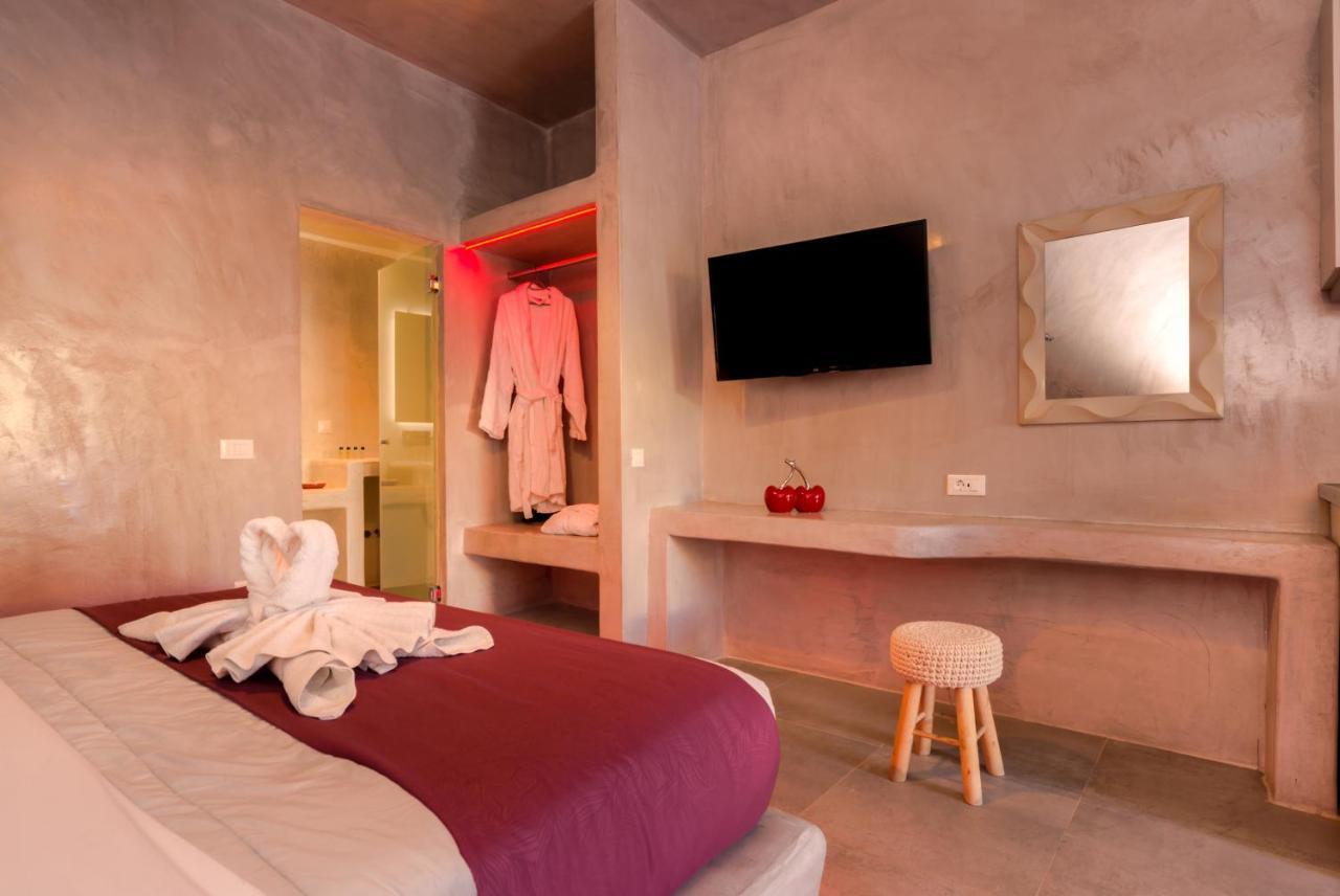 The Muses Of Santorini Private Jacuzzi Suites Вотон Экстерьер фото
