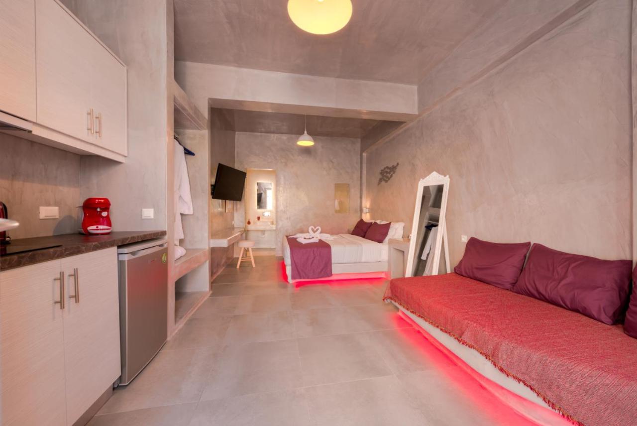 The Muses Of Santorini Private Jacuzzi Suites Вотон Экстерьер фото
