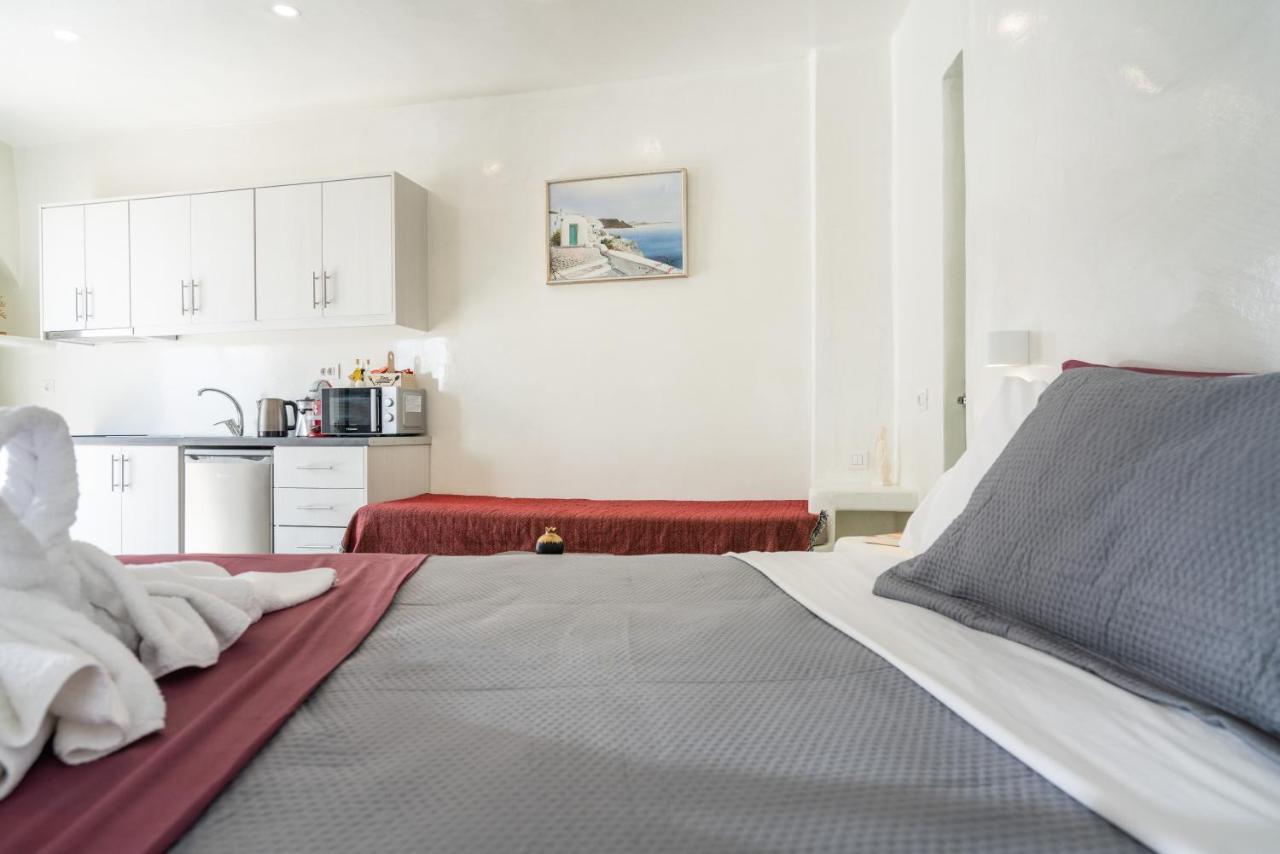 The Muses Of Santorini Private Jacuzzi Suites Вотон Экстерьер фото