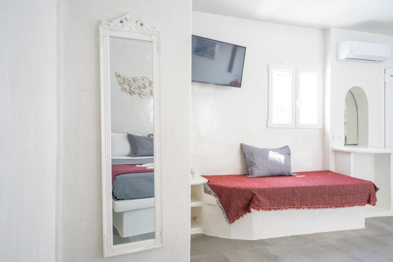 The Muses Of Santorini Private Jacuzzi Suites Вотон Экстерьер фото